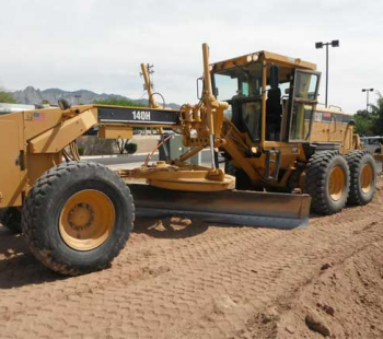 2002 Caterpillar 140H-VHP