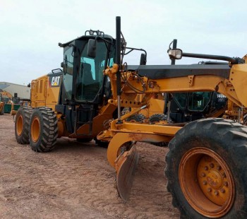 2015 Caterpillar 140M3