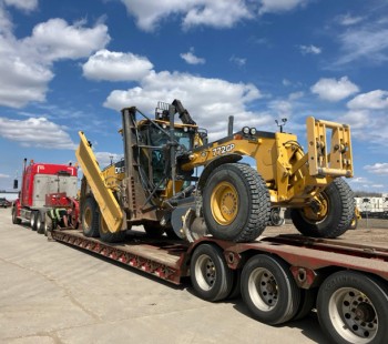 2012 John Deere 772GP
