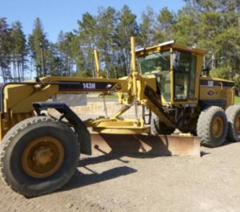 2005 Caterpillar 143H