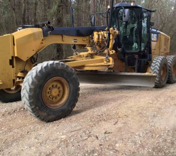 2013 Caterpillar 12M2