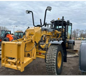 2018 Caterpillar 12M3