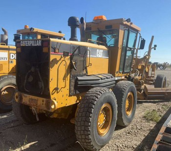 2005 Caterpillar 140HNA