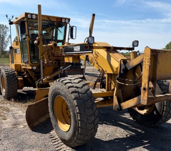 2001 Caterpillar 140HNA