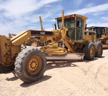 1997 Caterpillar 140H-VHP