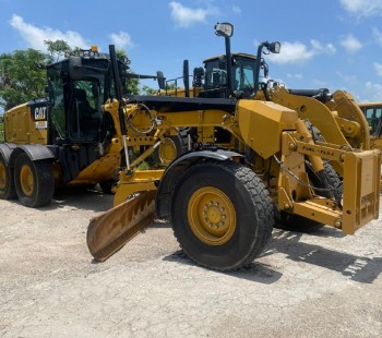 2018 Caterpillar 12M3