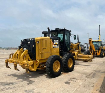 2017 Caterpillar 12M3AWD