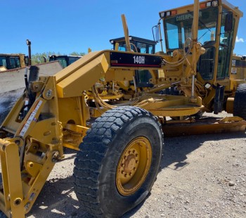 2001 Caterpillar 140H