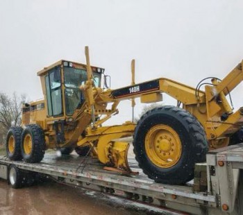 2002 Caterpillar 140H-VHP