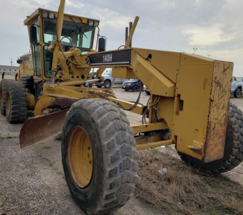 2004 Caterpillar 140H VHP