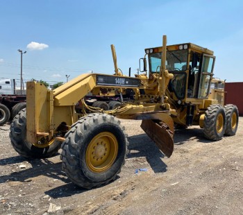 1999 Caterpillar 140HNA