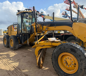 2010 Caterpillar 140M