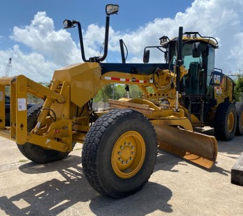 2011 Caterpillar 140M