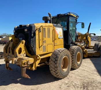 2011 Caterpillar 140M2