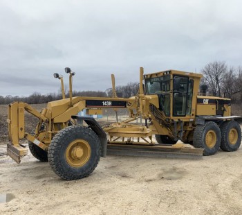 2005 Caterpillar 143H