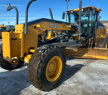 2018 John Deere 772G