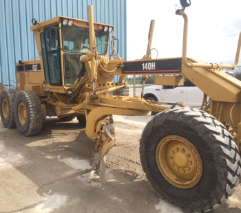 1999 Caterpillar 140h