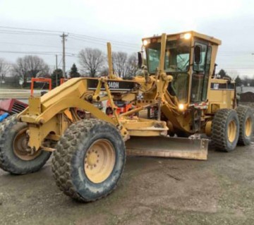 1998 Caterpillar 140HNA