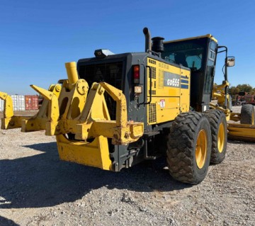 2016 Komatsu GD655-6