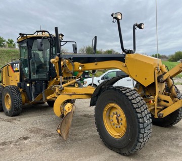2010 Caterpillar 140M