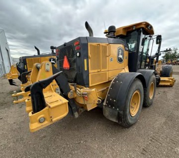 2020 John Deere 772GP