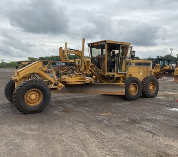 2000 Caterpillar 140H