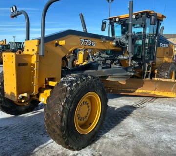 2018 John Deere 772G